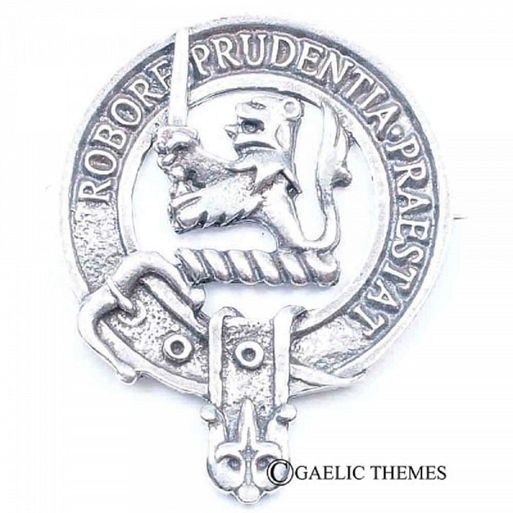 Cap Badge, Clan Young