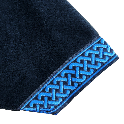 Celtic Braid, black-light blue