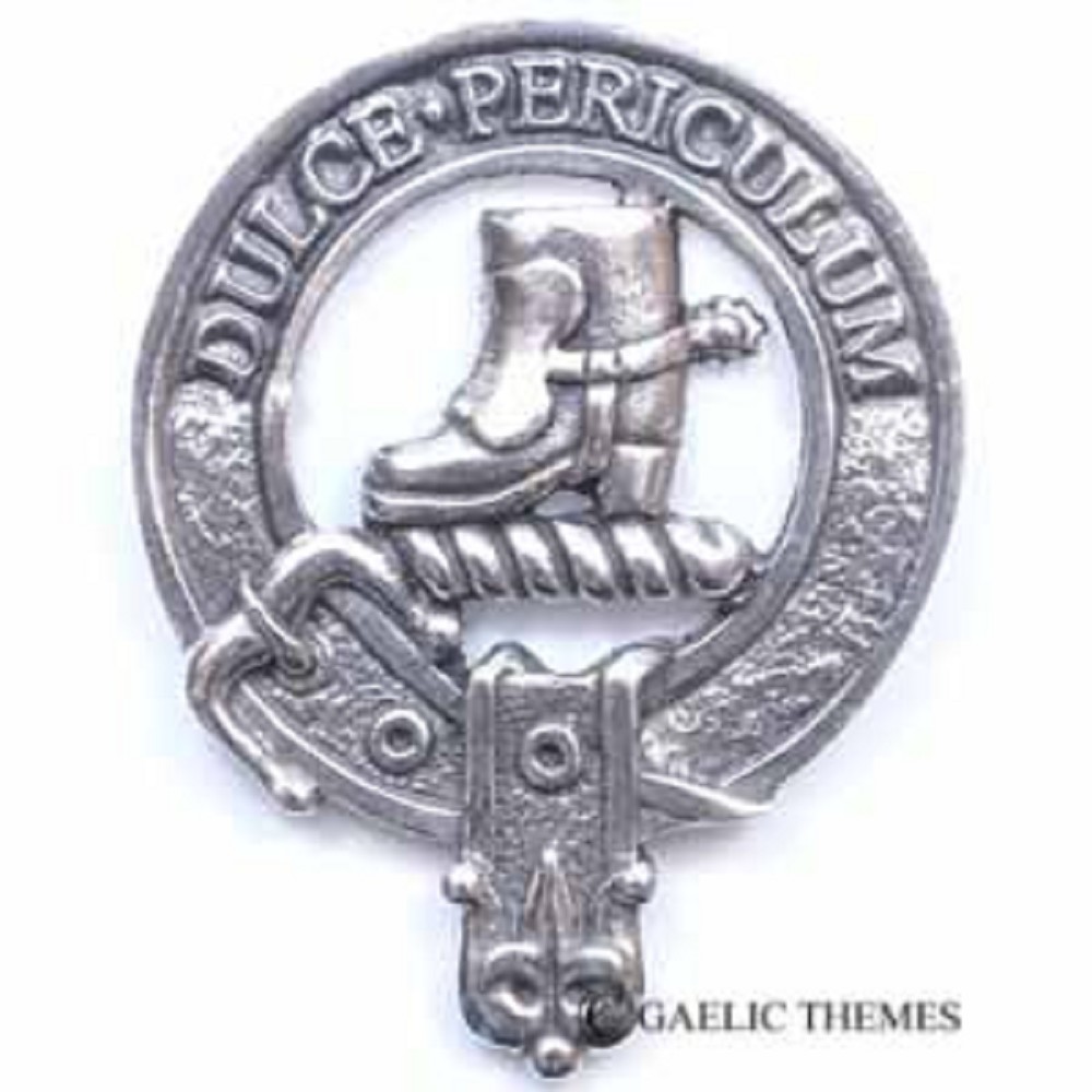 Cap Badge, Clan MacAulay