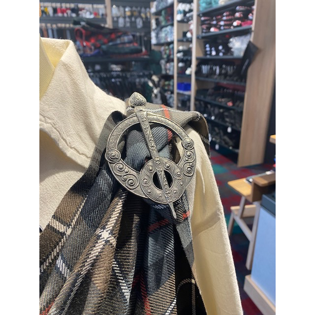 Battersea Celtic Penannular Plaid Brooch