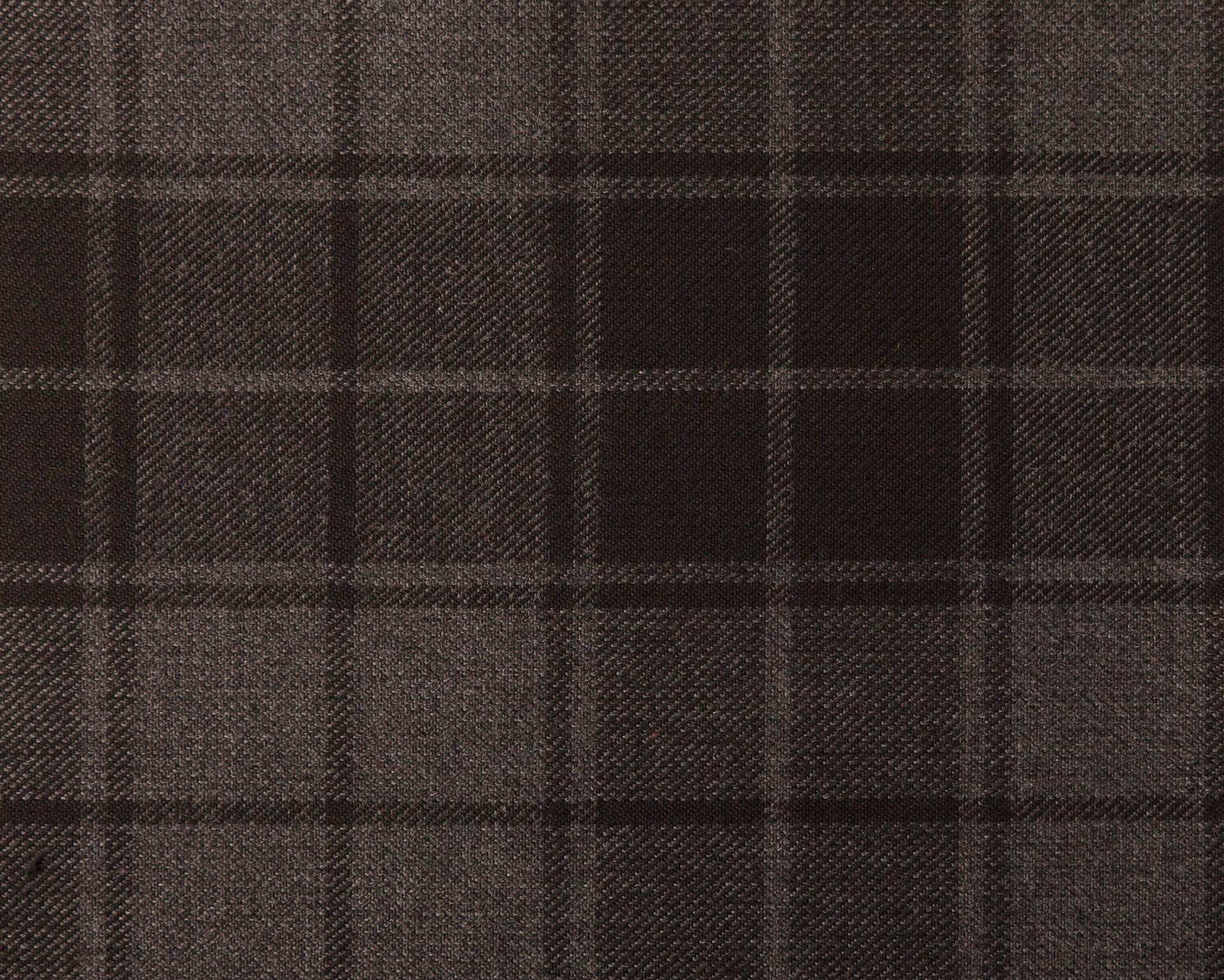 Grey Highlander BA676T - Marton Mills - Polyviscose - DW