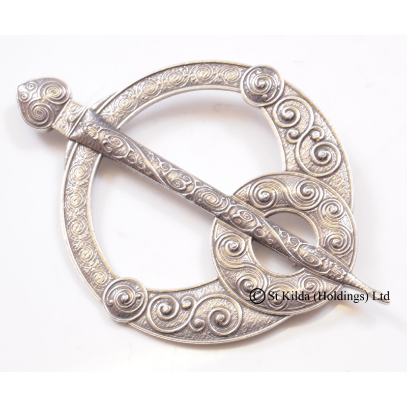 Battersea Celtic Penannular Plaid Brooch